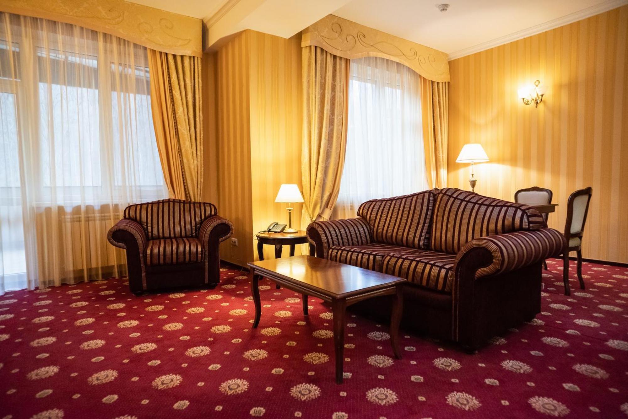 Solva Medical & 3* Polyana (Transcarpathia)